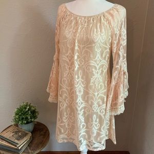 Honeybee boho dark cream sleeved dress. Size: S